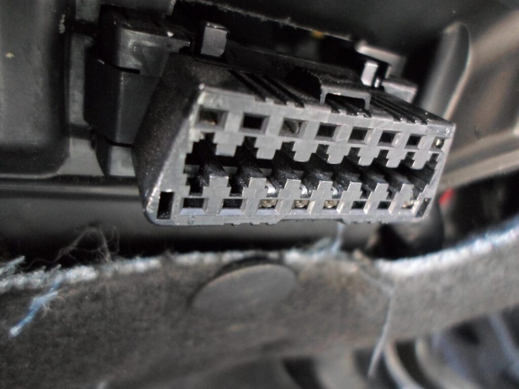 OBD2 16-pin Connector for SAEJ1979 protocol